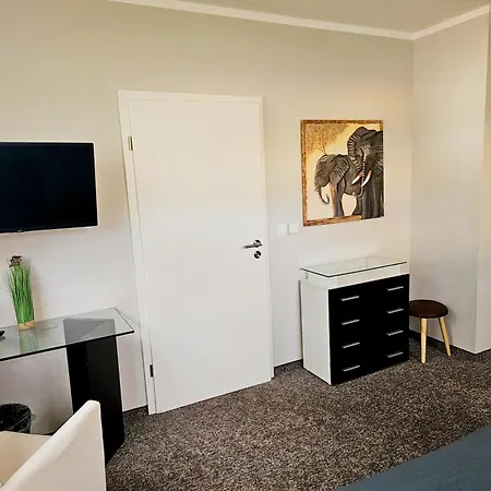 Hotel Sonnenschein --nur Für Geschäftsreisende-- 3*